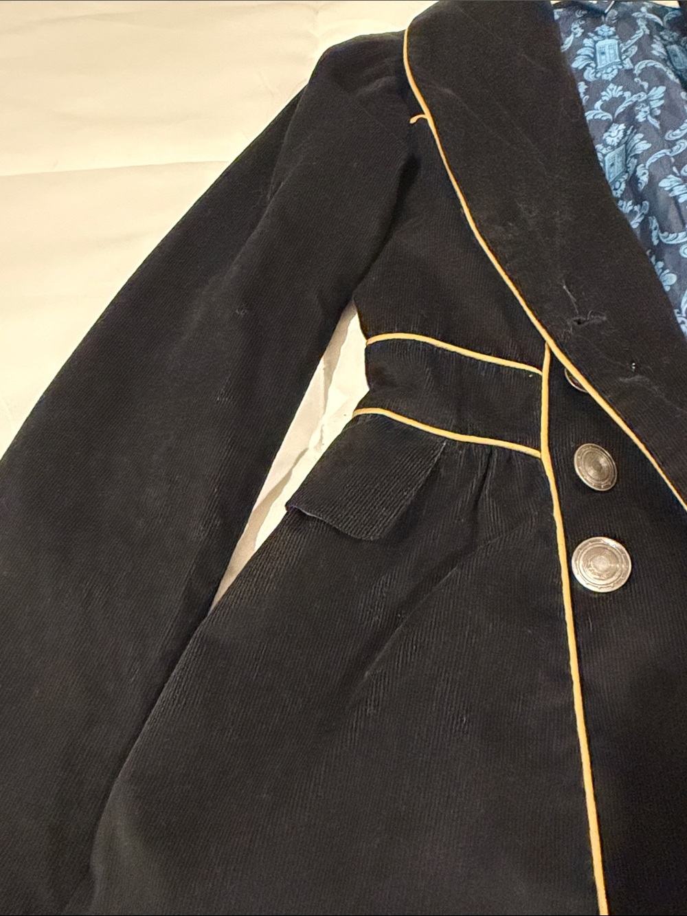 Dr Who TARDIS Hot Topic Black Trench Coat with Gold Piping and Blue Lining XS - Picture 4 of 14